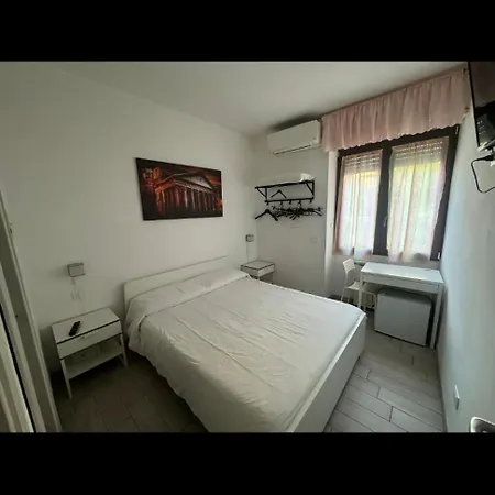 Metro B Fronte Metro Bed & Breakfast Rom