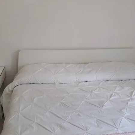 Metro B Fronte Metro 3* Ρώμη