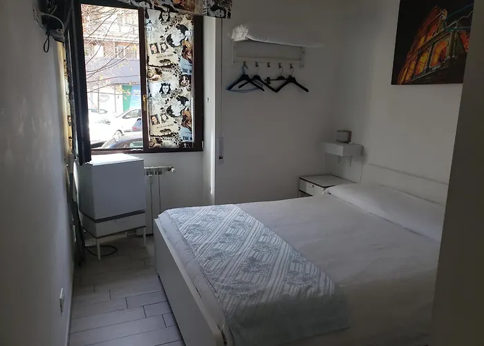 Metro B Fronte Metro 3*