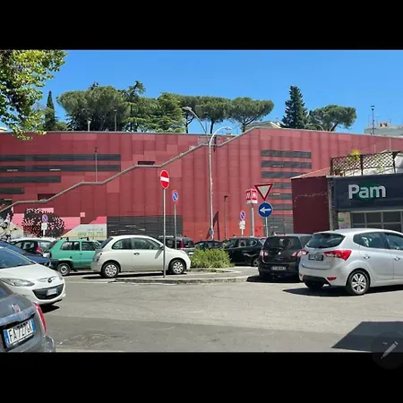 לינה וארוחת בוקר Metro B Fronte Metro 4*